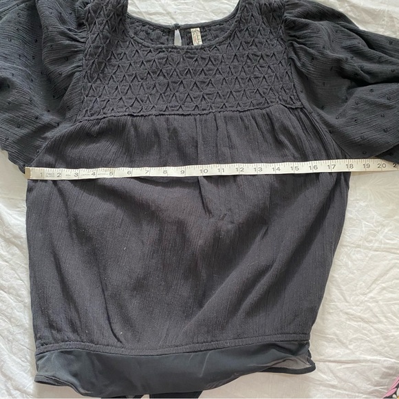 Free People Big Sleeve Body Suit Black Textured Polka Dot Women’s Small Like New - Picture 2 of 9